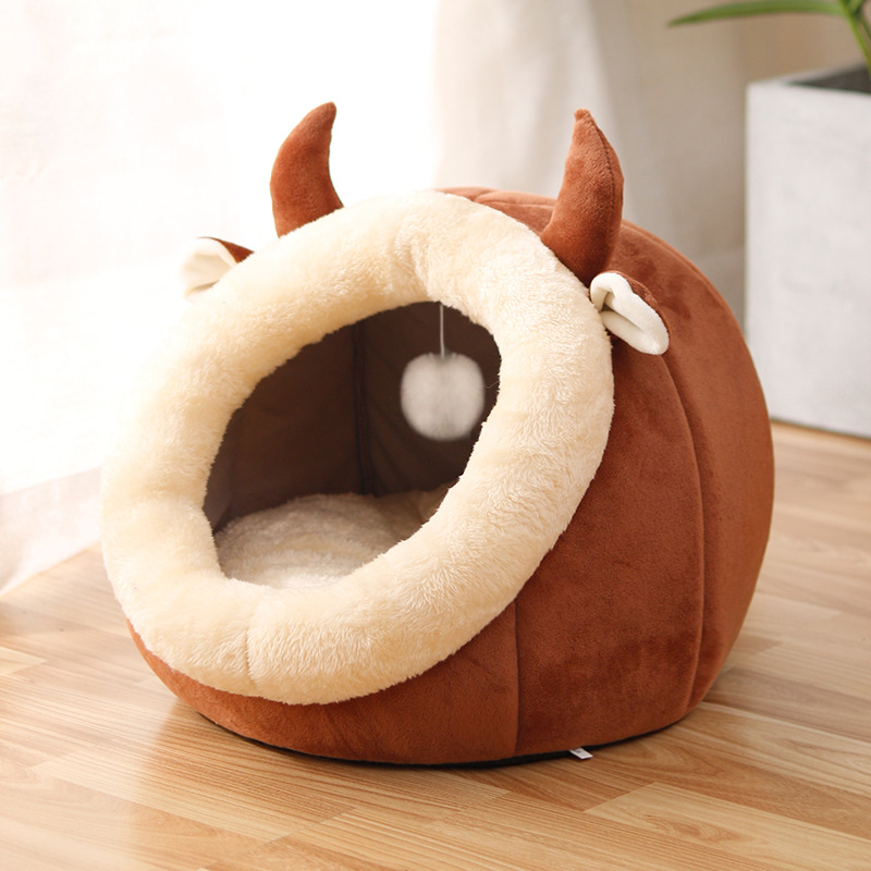 Cozy Cat Nest Bed – Soft Plush, Semi-Enclosed Design