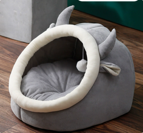 Cozy Cat Nest Bed – Soft Plush, Semi-Enclosed Design