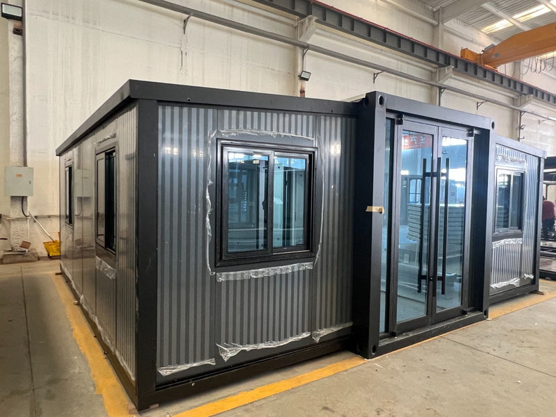 Expandable Tiny Home – Fully Equipped, Portable Living Space